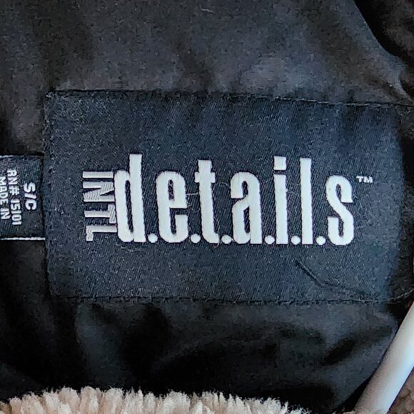 INTL d.e.t.a.i.l.s Black Lightweight Puffer Jacket Size Small - Picture 8 of 16